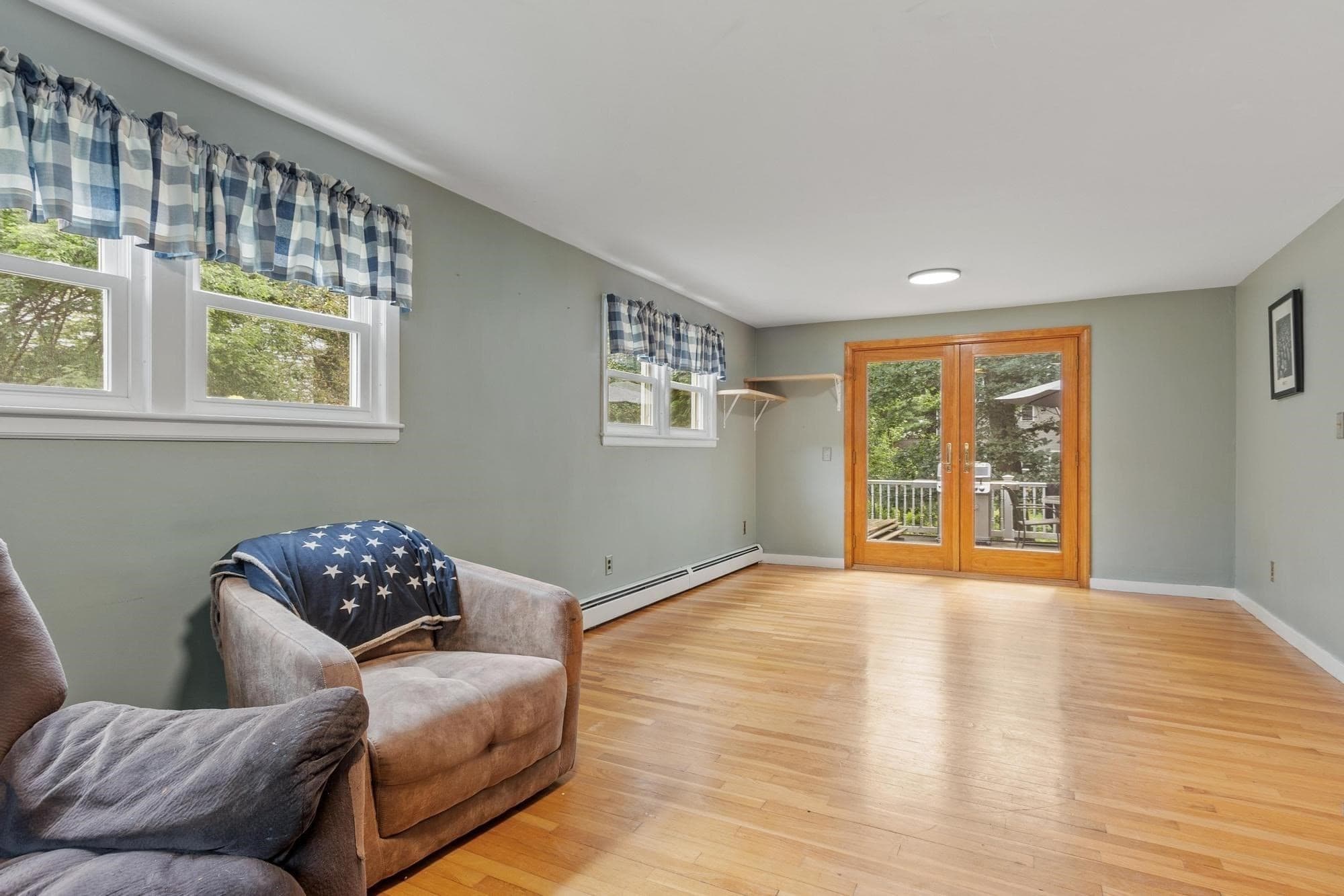 Single Family Residence at 55 Dorothy Ave, Holden MA 01520, Holden, photo 16 of 34