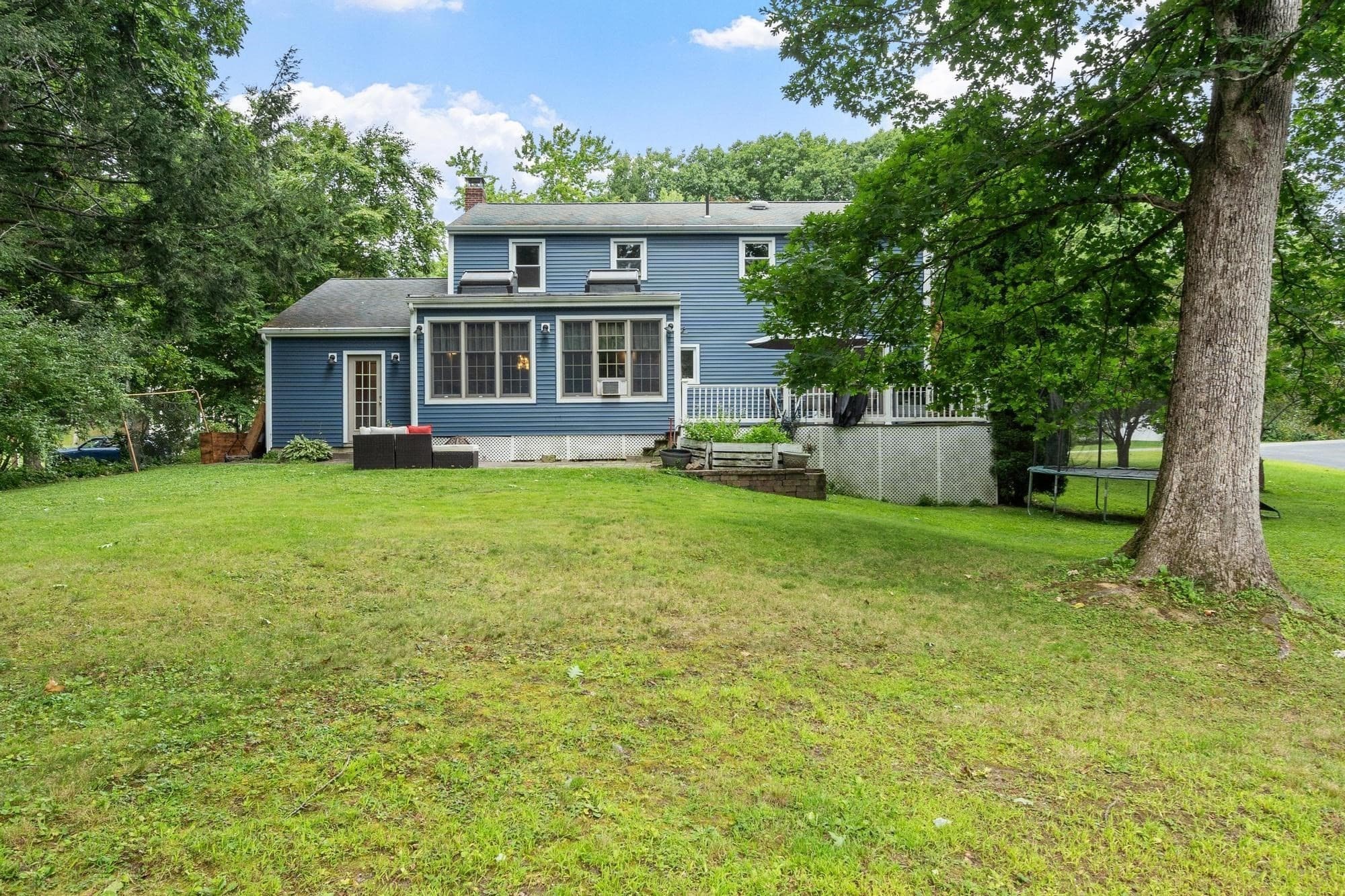 Single Family Residence at 55 Dorothy Ave, Holden MA 01520, Holden, photo 3 of 34