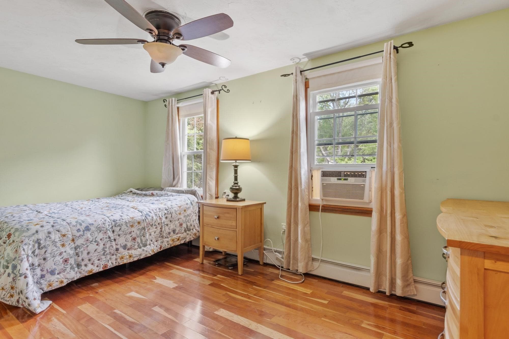 Single Family Residence at 55 Dorothy Ave, Holden MA 01520, Holden, photo 20 of 34