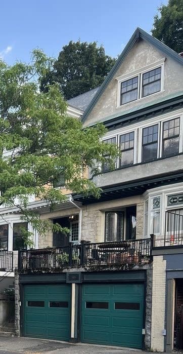 684 Washington St # 1, Brookline MA 02446