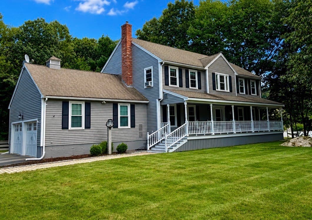 17 Fox Run Road, Medway MA 02053