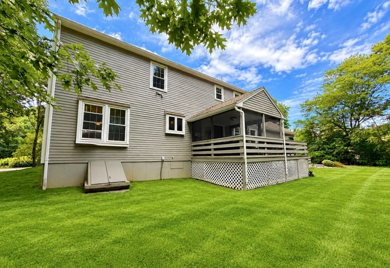 Single Family Residence at 17 Fox Run Road, Medway MA 02053, Medway, photo 5 of 30