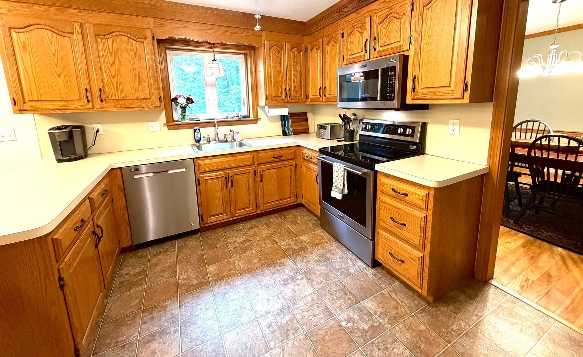 Single Family Residence at 17 Fox Run Road, Medway MA 02053, Medway, photo 15 of 30