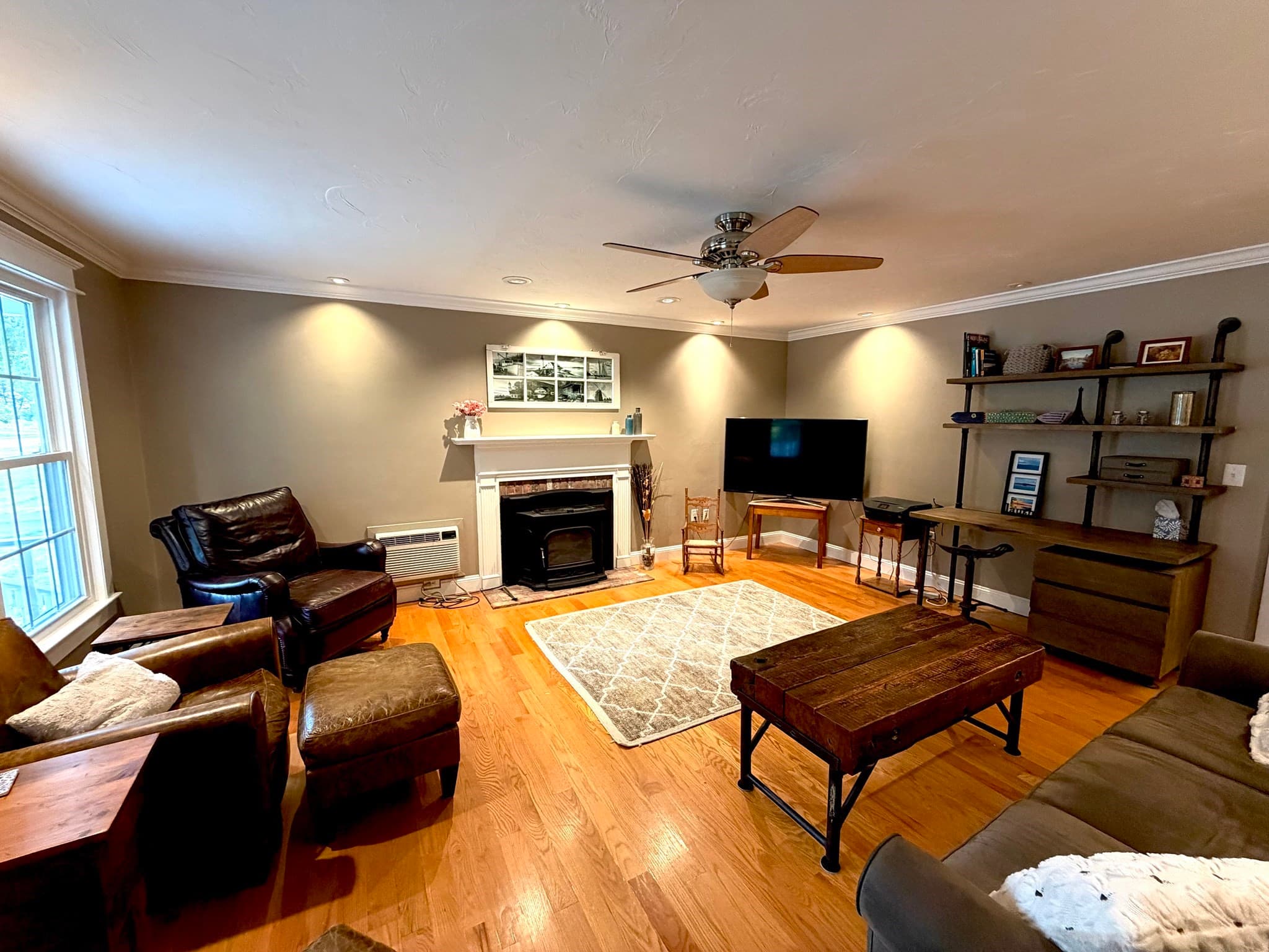 Single Family Residence at 17 Fox Run Road, Medway MA 02053, Medway, photo 11 of 30