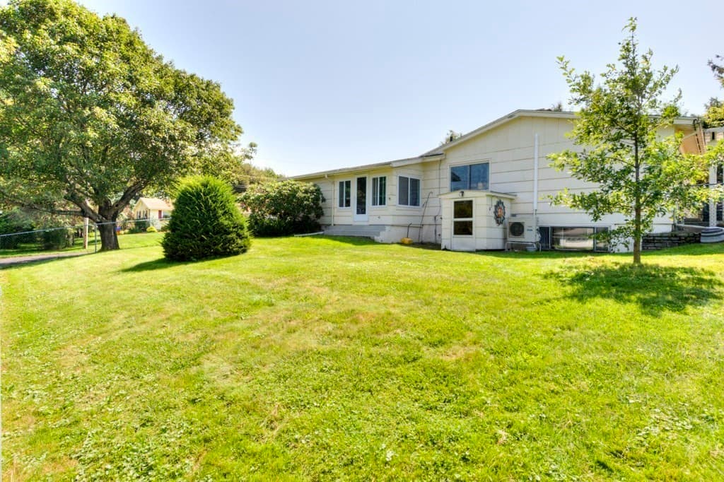 Single Family Residence at 6 Burtenmar Circle, Paxton MA 01612, Paxton, photo 5 of 36