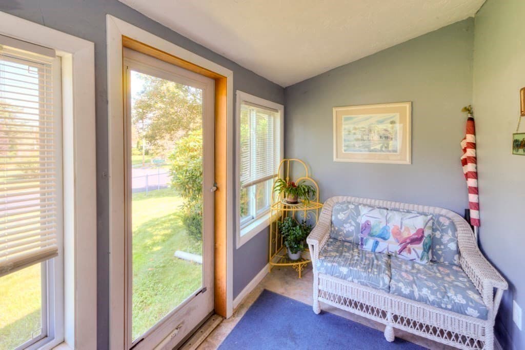Single Family Residence at 6 Burtenmar Circle, Paxton MA 01612, Paxton, photo 20 of 36