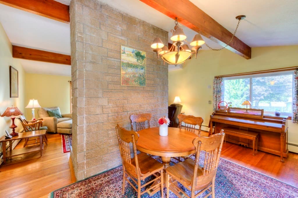 Single Family Residence at 6 Burtenmar Circle, Paxton MA 01612, Paxton, photo 10 of 36