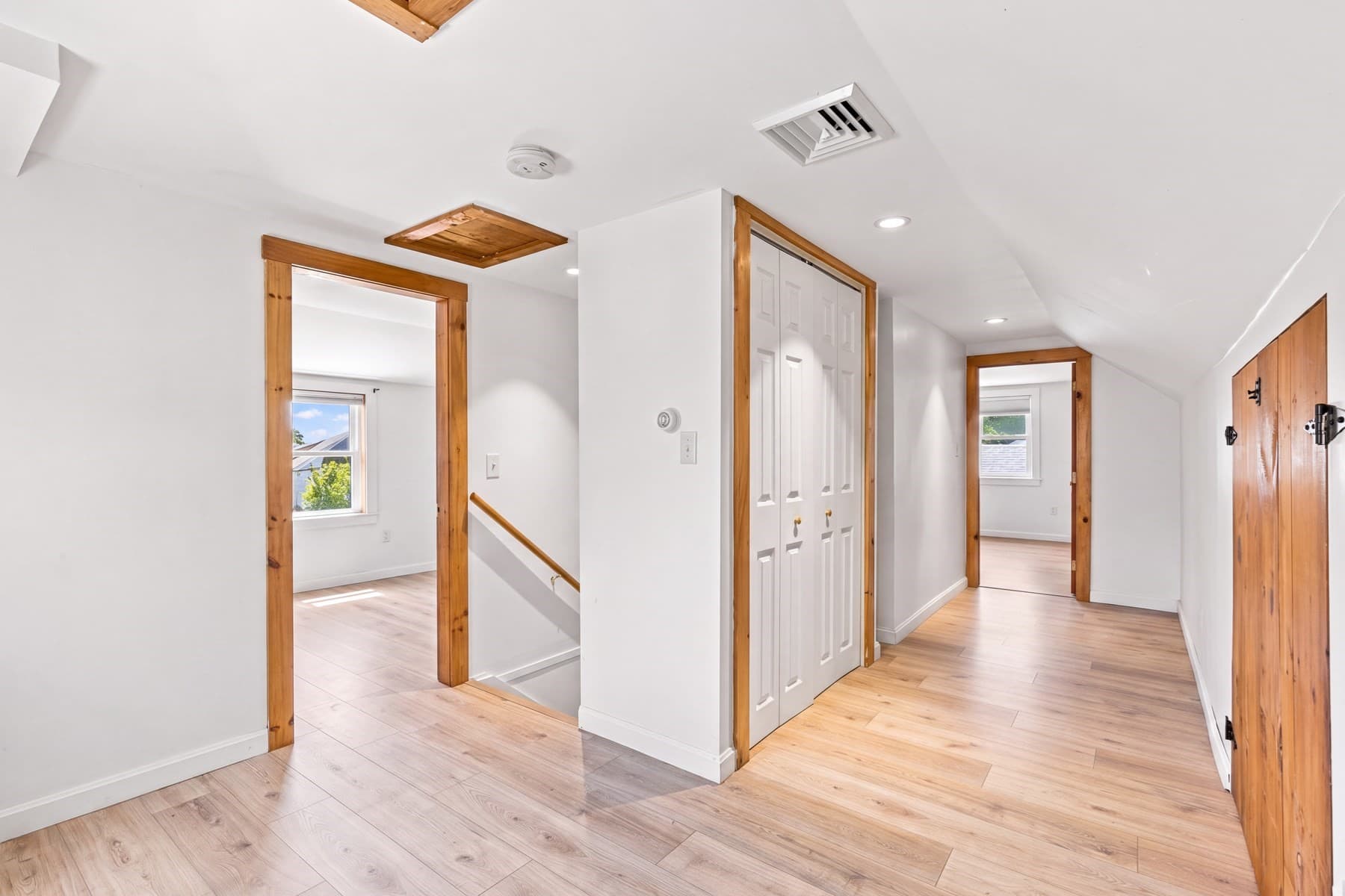 Single Family Residence at 35 Walnut St, Barnstable MA 02601, Barnstable, photo 22 of 29