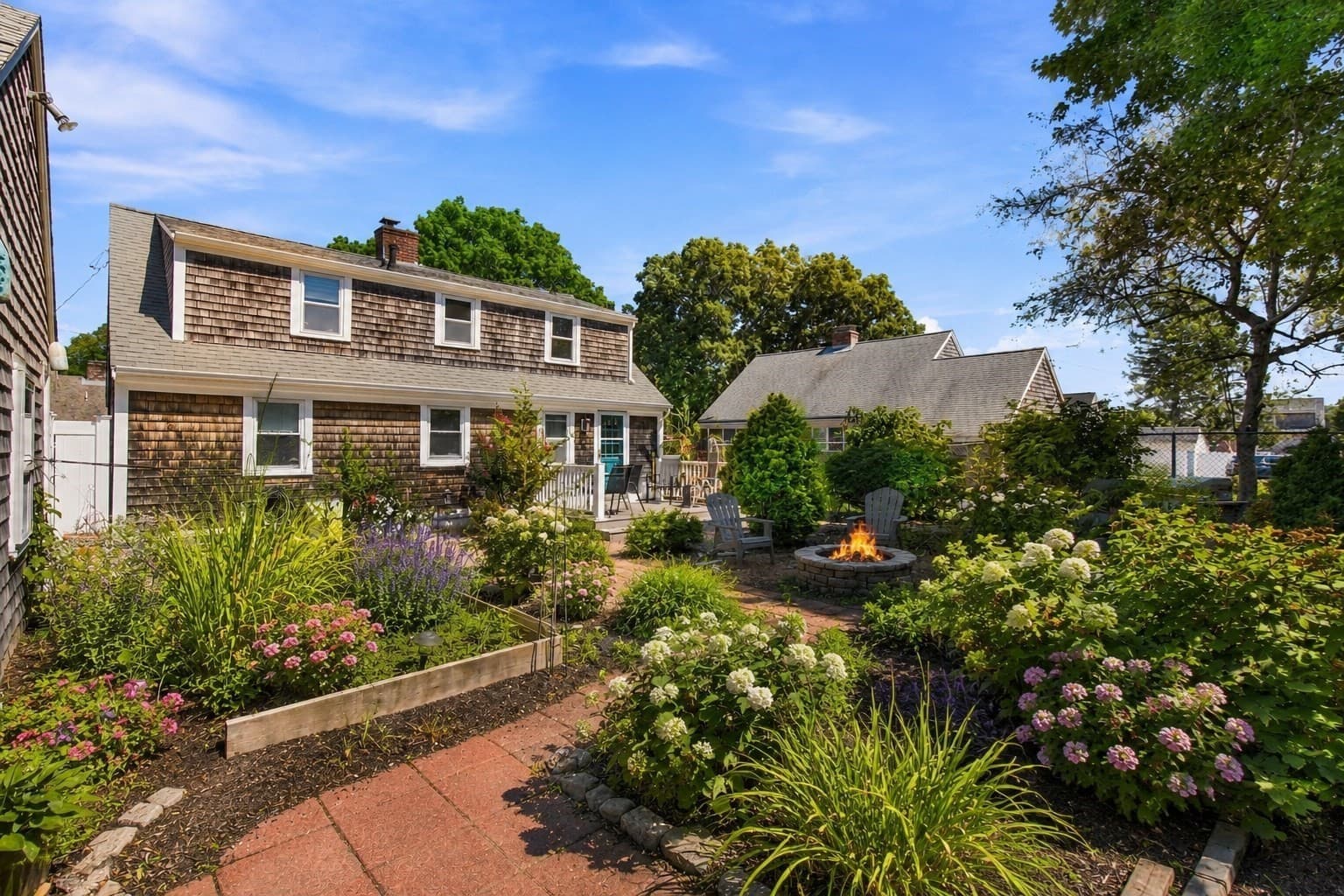Single Family Residence at 35 Walnut St, Barnstable MA 02601, Barnstable, photo 11 of 29