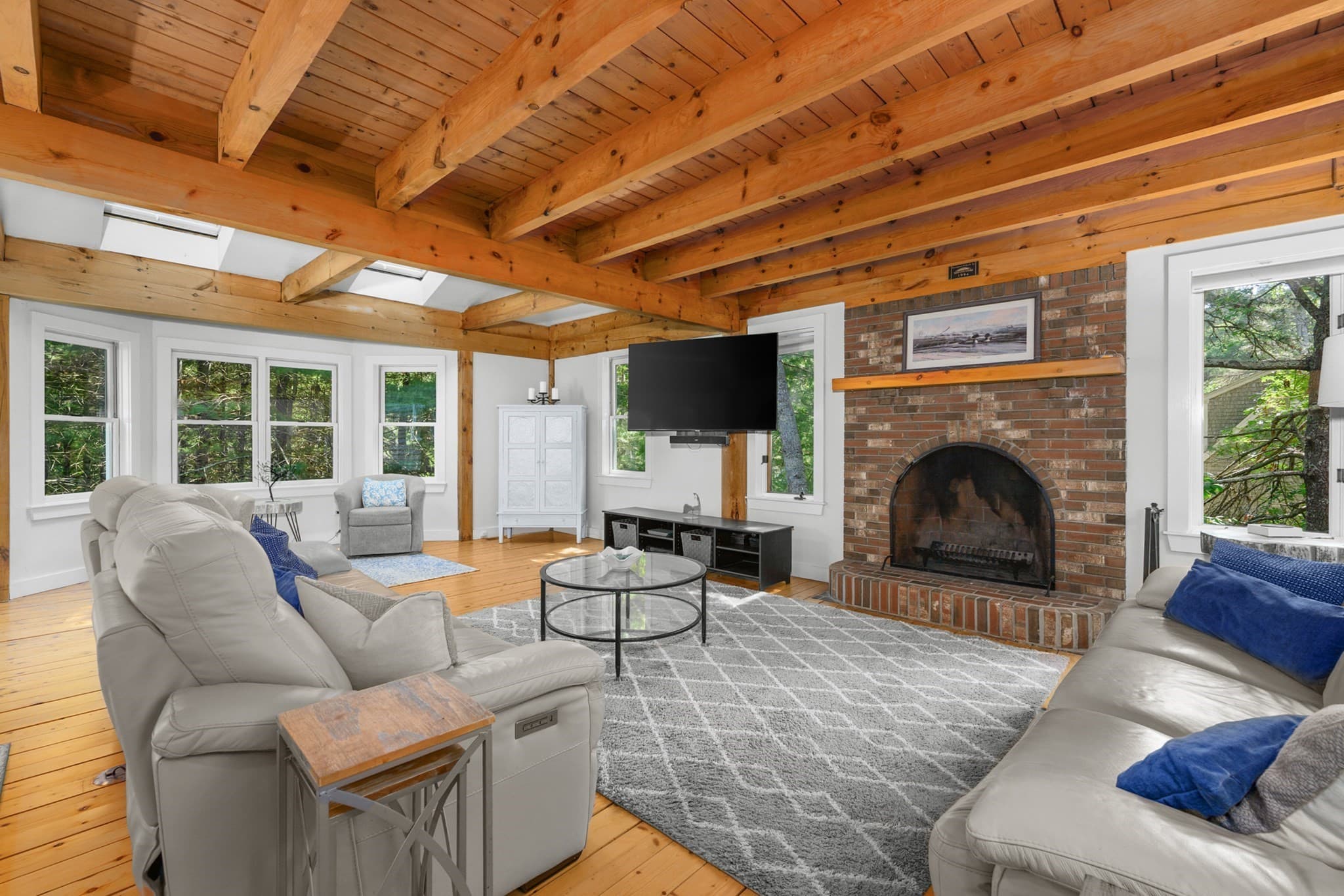 Single Family Residence at 3 Sleepy Hollow Ln, Sandwich MA 02563, Sandwich, photo 3 of 36