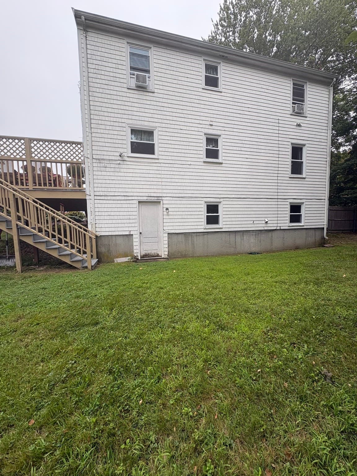 Single Family Residence at 2 Fairmount Ave, Bristol RI 02809, Bristol, photo 18 of 28