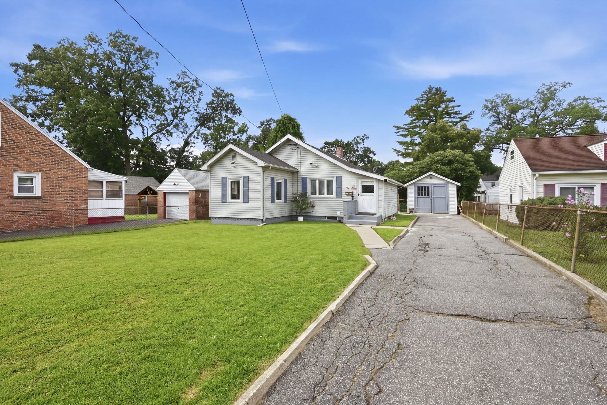Single Family Residence at 66 Upland, Springfield MA 01104, Springfield, photo 3 of 41