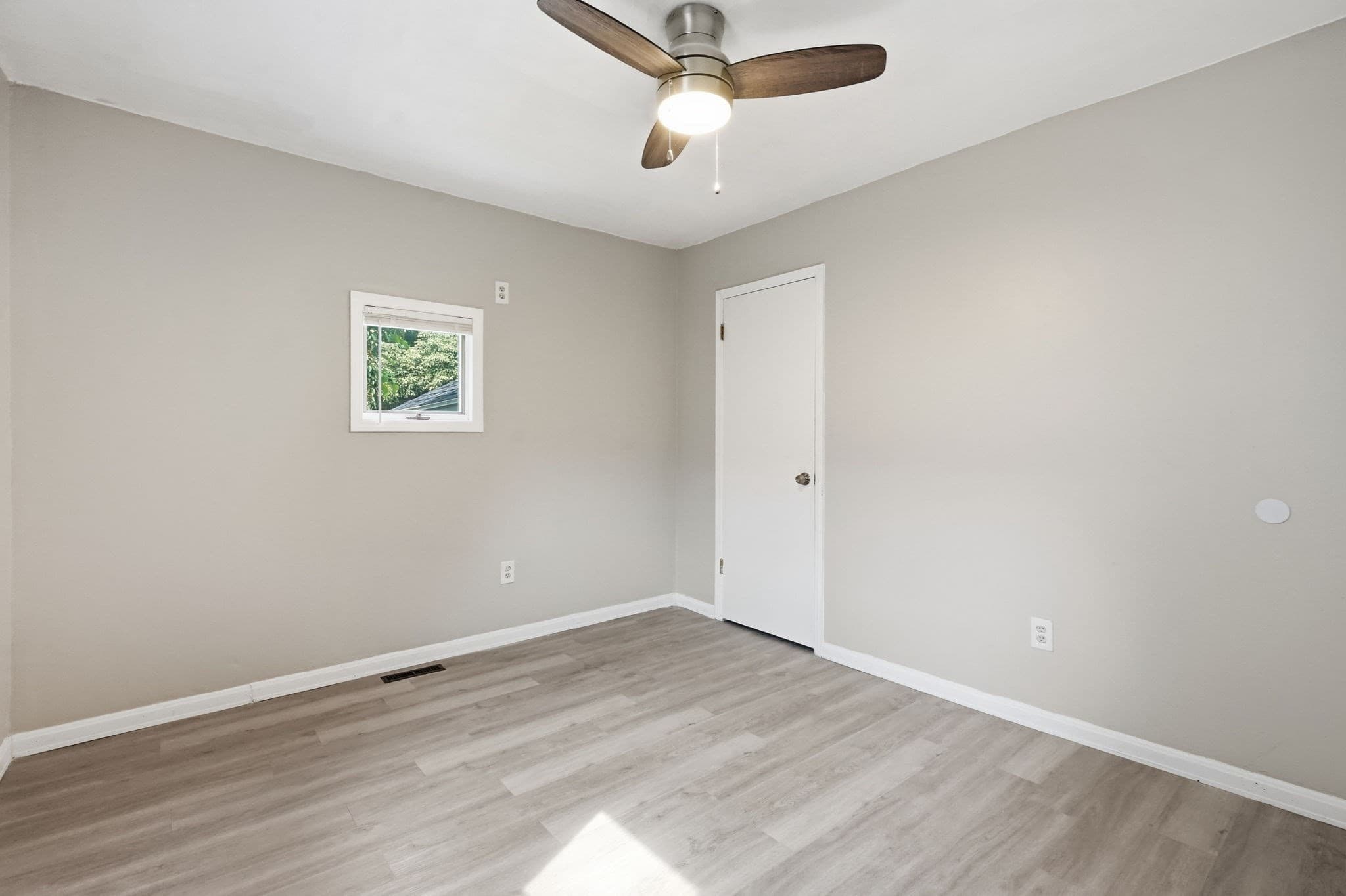 Single Family Residence at 66 Upland, Springfield MA 01104, Springfield, photo 20 of 41