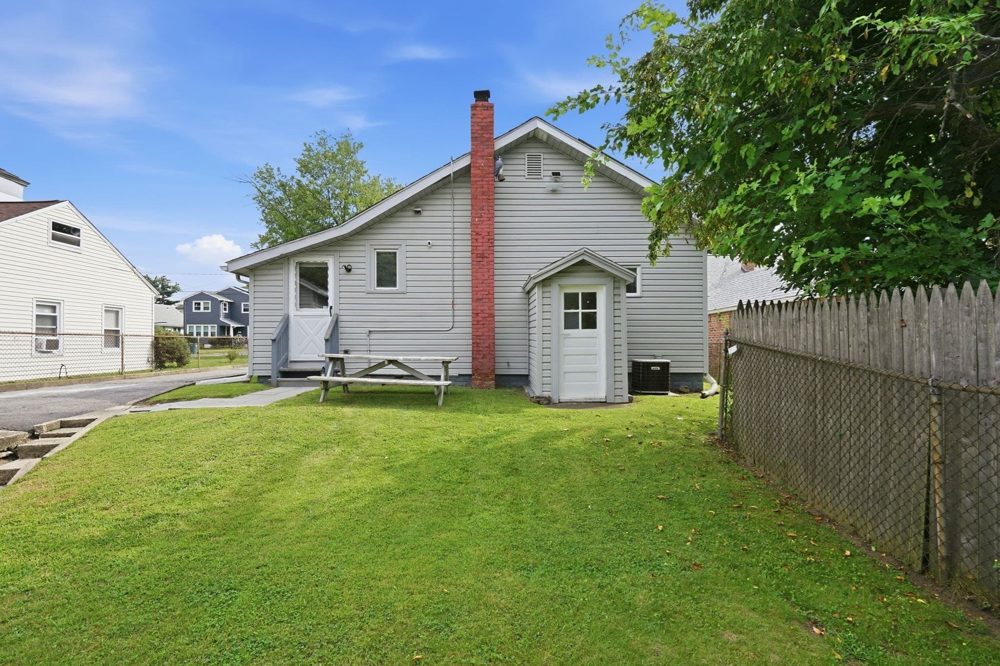 Single Family Residence at 66 Upland, Springfield MA 01104, Springfield, photo 37 of 41