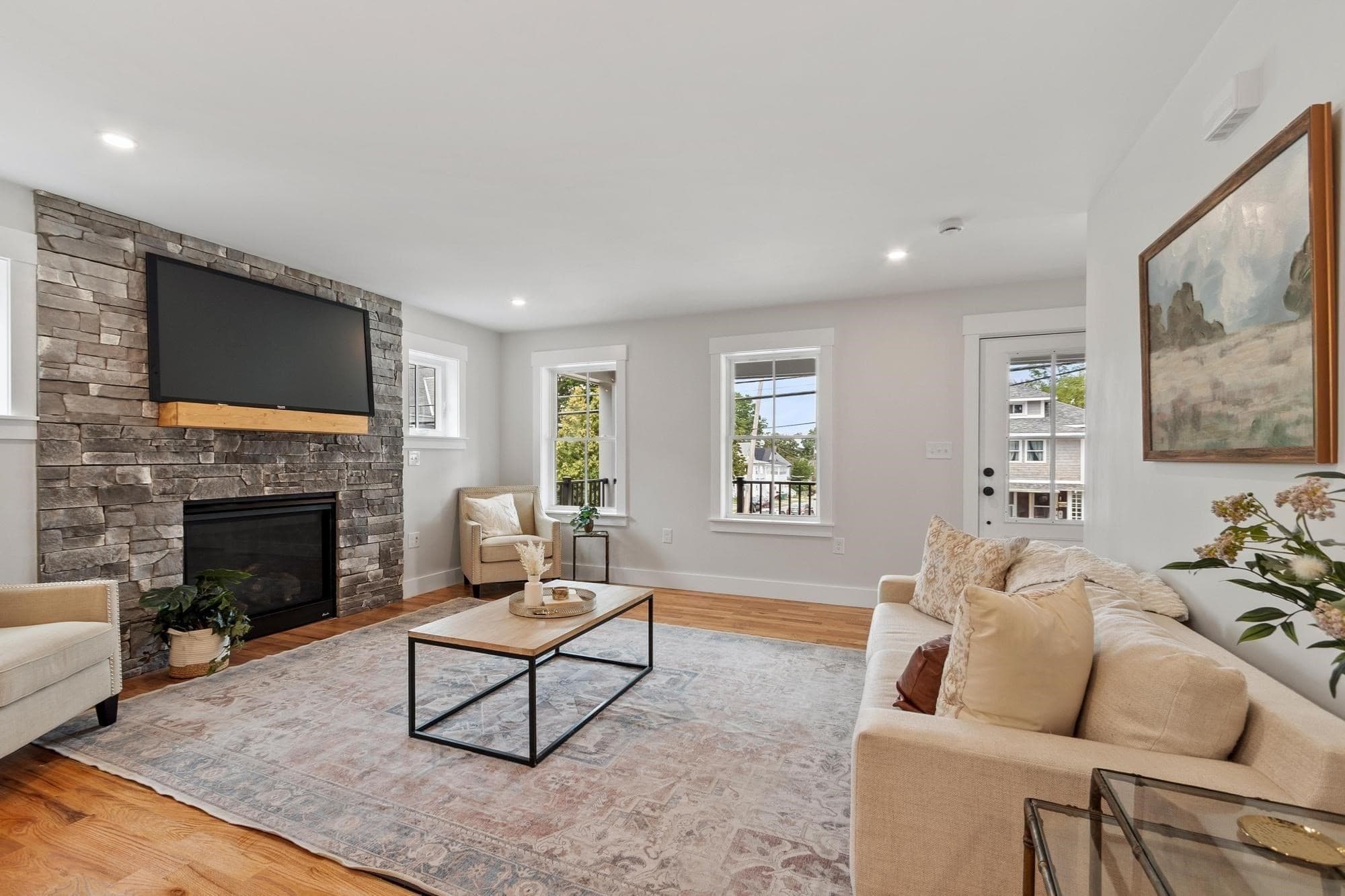 Single Family Residence at 688 Westford St, Lowell MA 01851, Lowell, photo 19 of 42