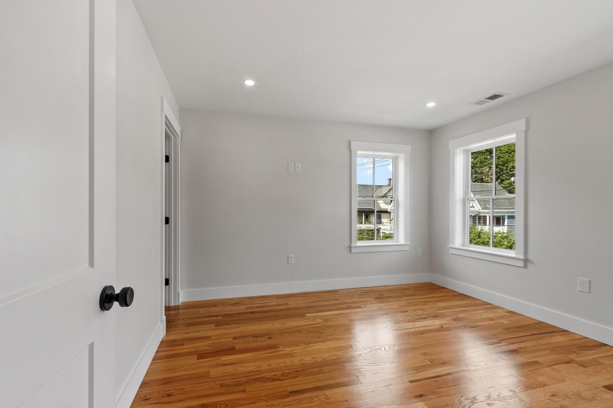 Single Family Residence at 688 Westford St, Lowell MA 01851, Lowell, photo 31 of 42