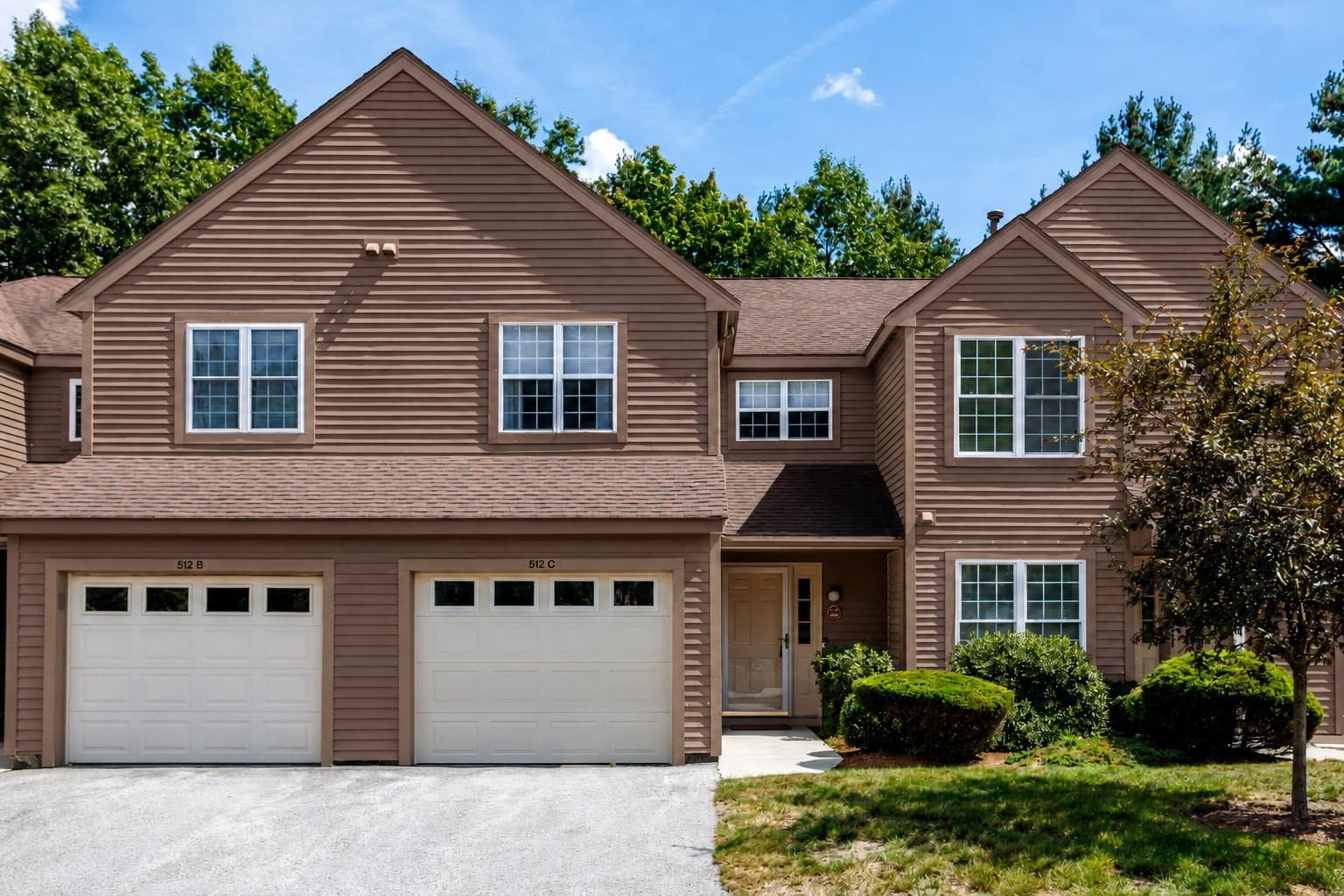 512 Ridgefield Cir # C, Clinton MA 01510