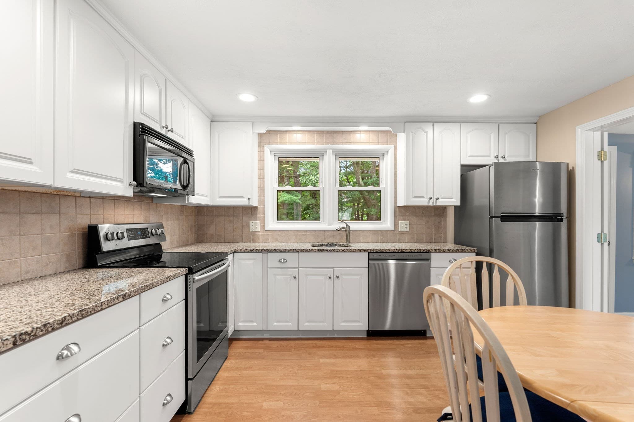 Single Family Residence at 25 Glen Drive, Peabody MA 01960, Peabody, photo 12 of 41
