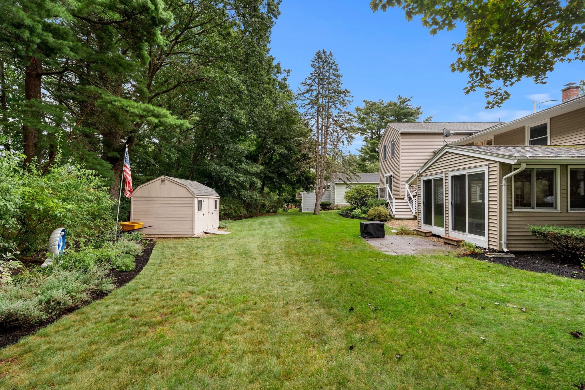 Single Family Residence at 25 Glen Drive, Peabody MA 01960, Peabody, photo 7 of 41