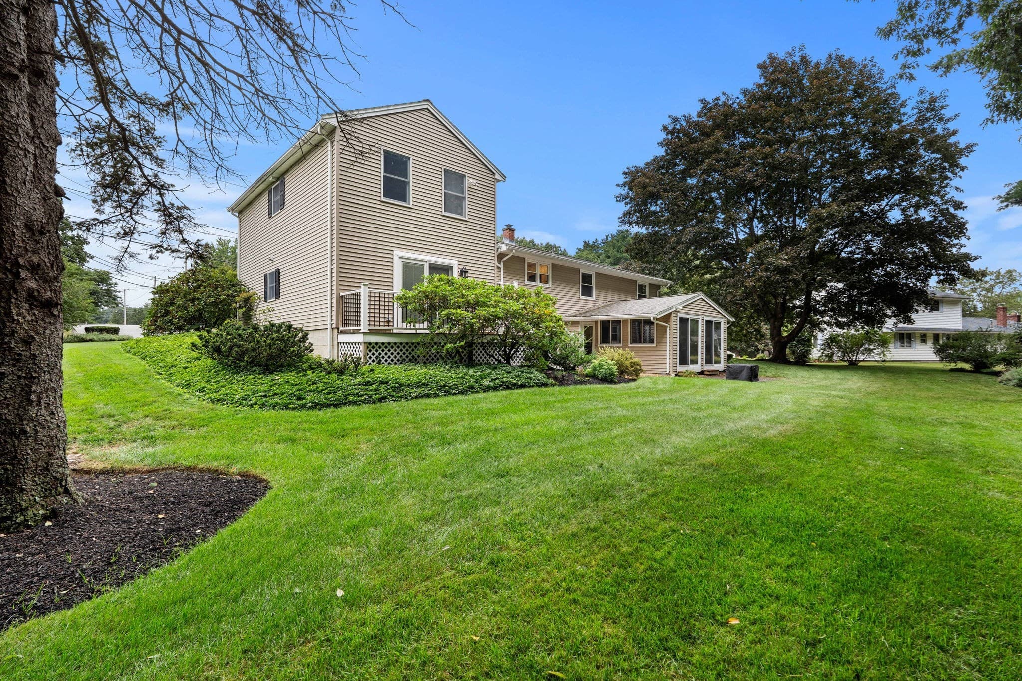 Single Family Residence at 25 Glen Drive, Peabody MA 01960, Peabody, photo 5 of 41