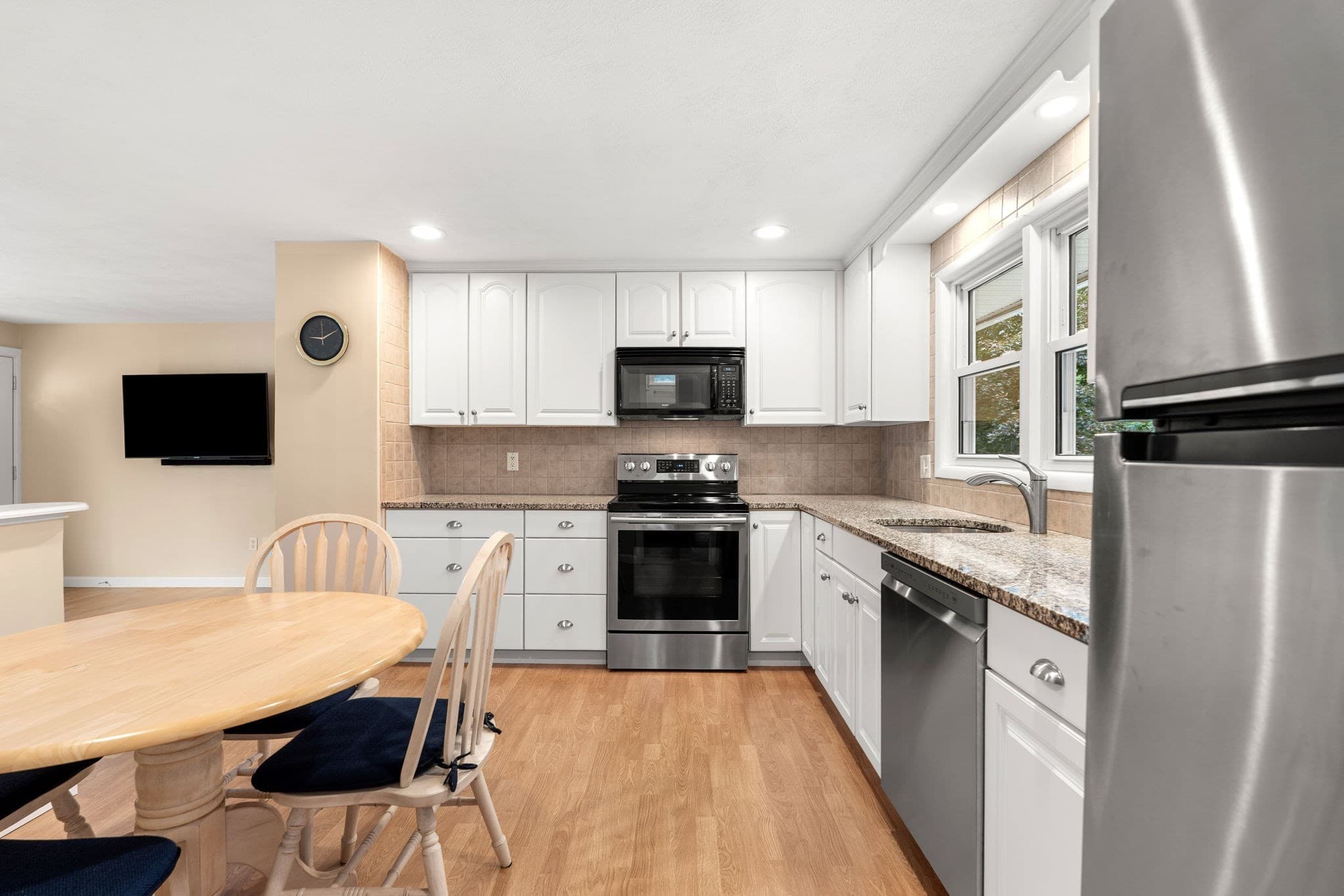 Single Family Residence at 25 Glen Drive, Peabody MA 01960, Peabody, photo 14 of 41