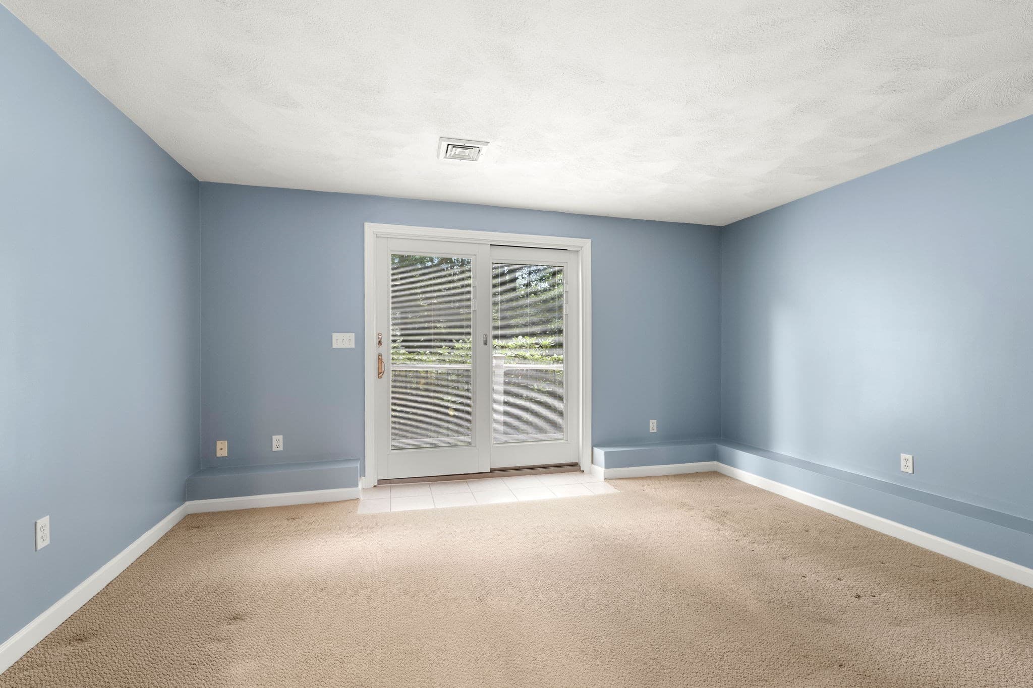 Single Family Residence at 25 Glen Drive, Peabody MA 01960, Peabody, photo 35 of 41