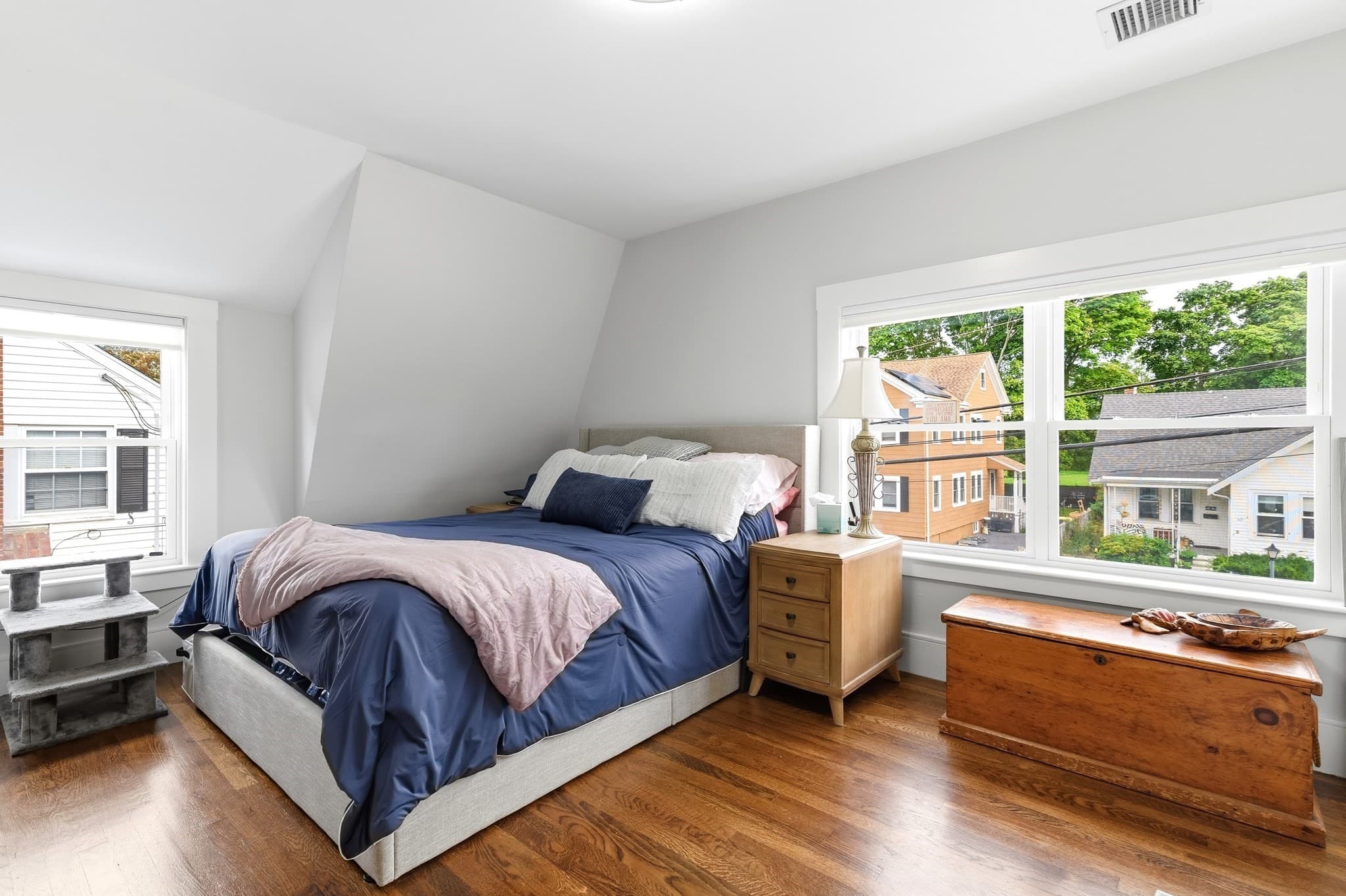 Single Family Residence at 43 Standish St, Weymouth MA 02191, photo 16 of 36