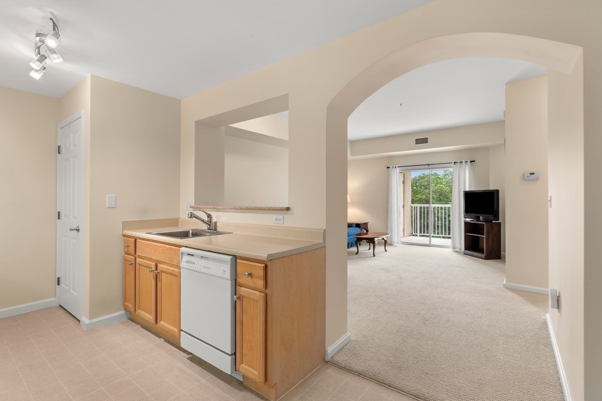 Condominium at 38 Village Road # 614, Middleton MA 01949, Middleton, photo 11 of 36