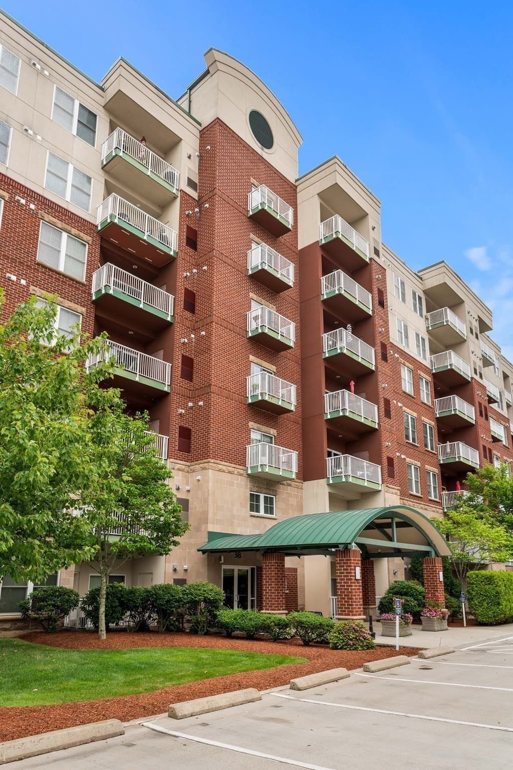 Condominium at 38 Village Road # 614, Middleton MA 01949, Middleton, photo 4 of 36