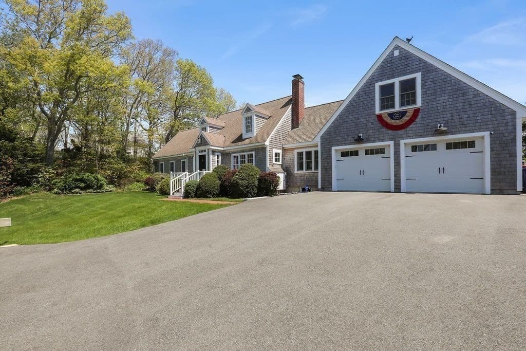 Single Family Residence at 3 Ellisville Drive, Plymouth MA 02360, Plymouth, photo 3 of 42
