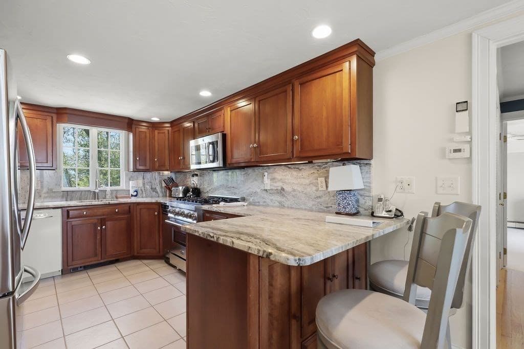Single Family Residence at 3 Ellisville Drive, Plymouth MA 02360, Plymouth, photo 14 of 42