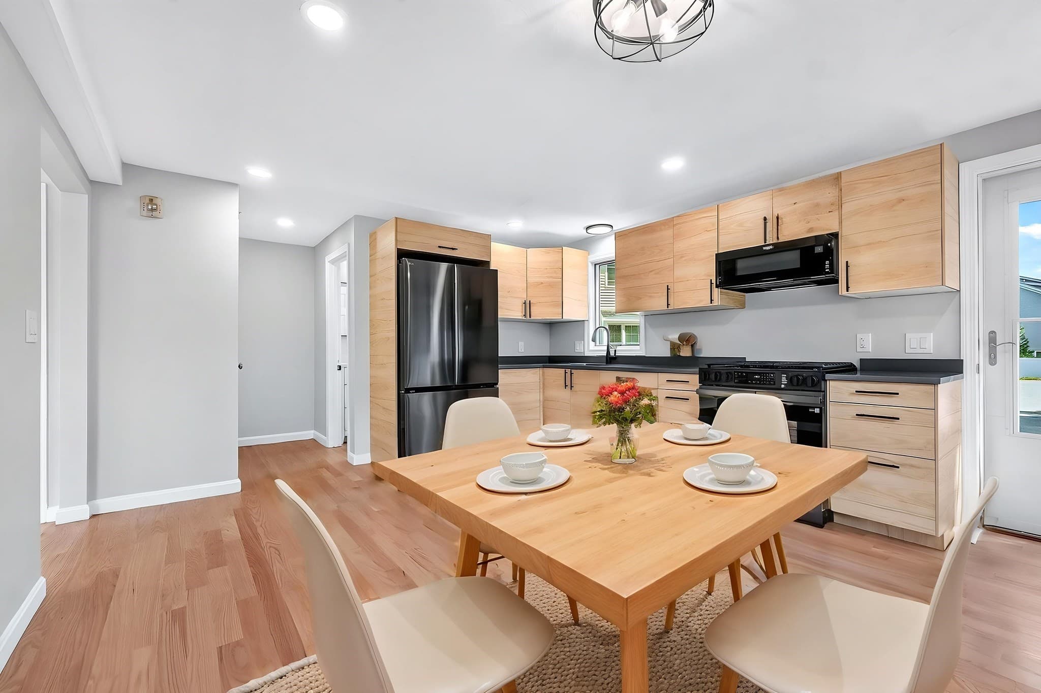 Condominium at 853 Washington Street # 6, Canton MA 02021, Canton, photo 3 of 28