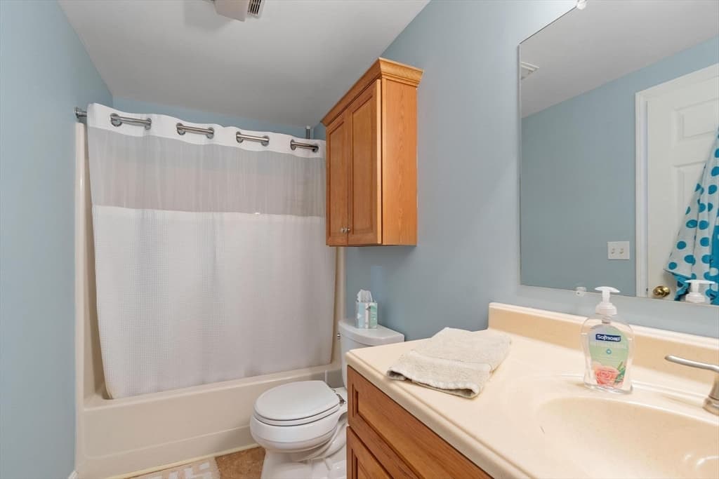 Condominium at 148 Main St # B333, North Andover MA 01845, North Andover, photo 19 of 36