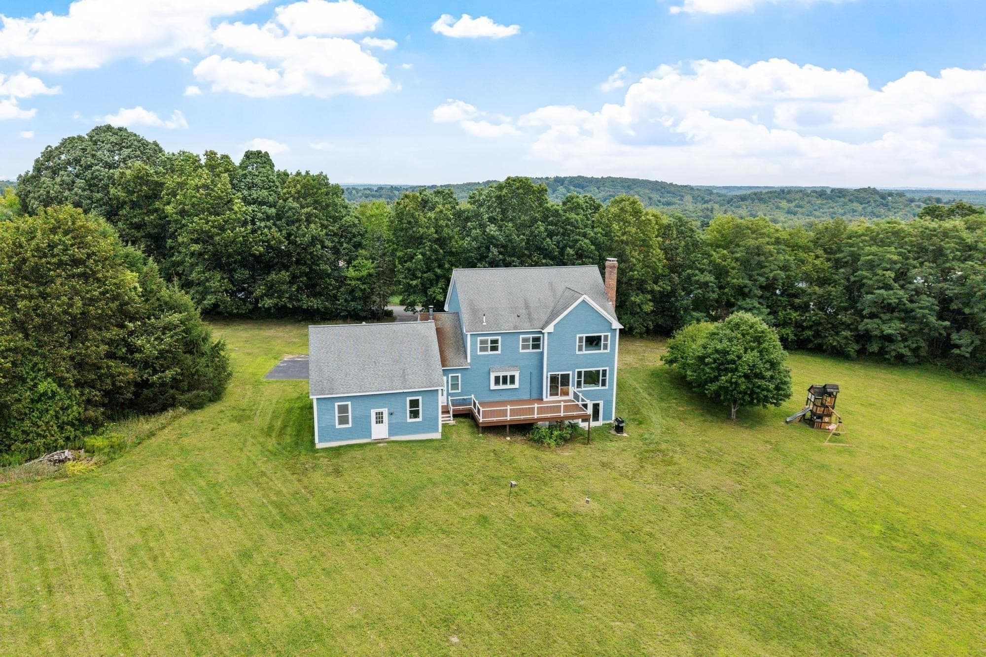 Single Family Residence at 370 Sunnyhill Rd, Lunenburg MA 01462, Lunenburg, photo 7 of 41