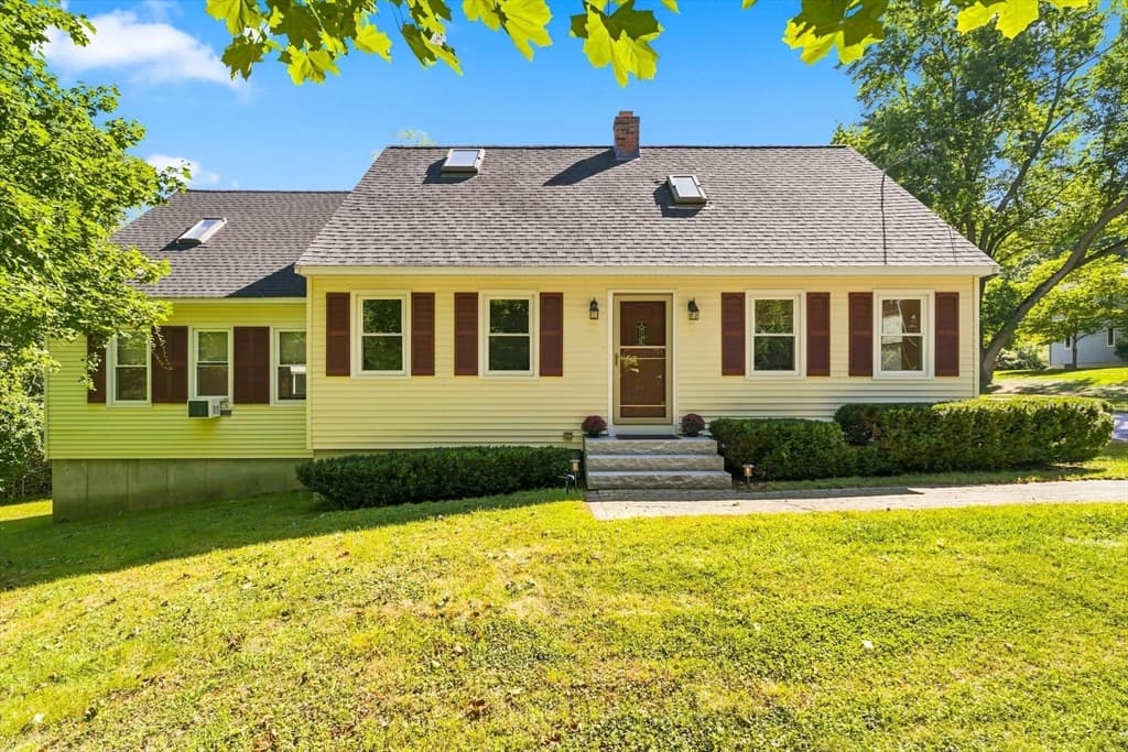 41-A Hampstead St, Methuen MA 01844