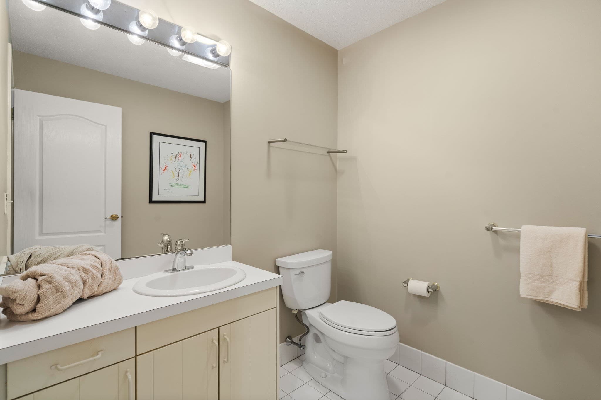 Condominium at 70 Cannon Forge Drive # 70, Foxboro MA 02035, Foxboro, photo 16 of 34