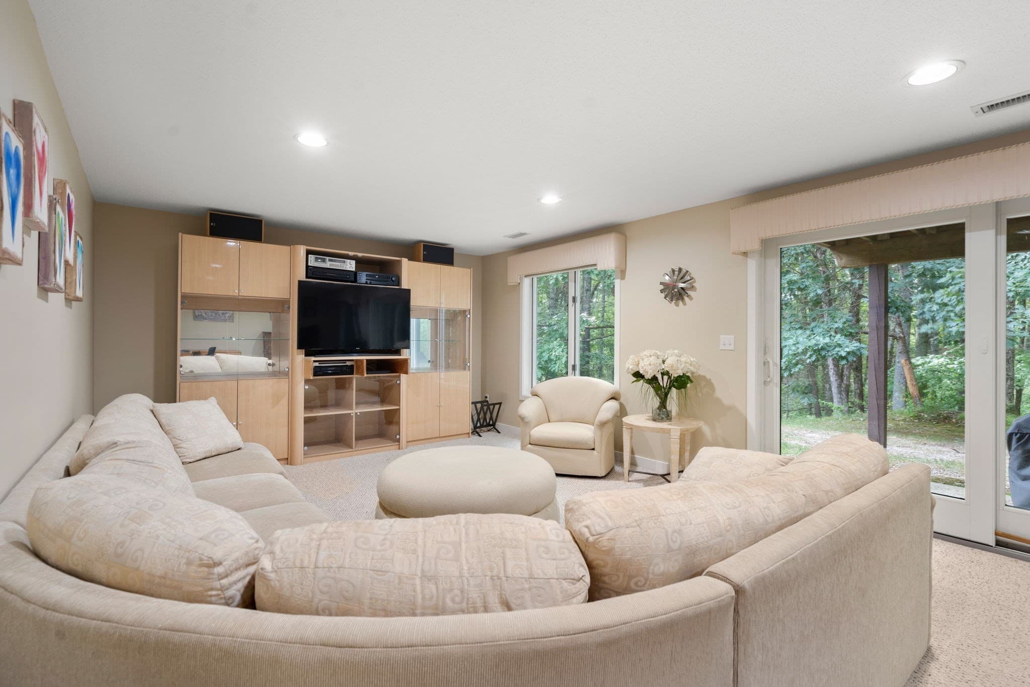 Condominium at 70 Cannon Forge Drive # 70, Foxboro MA 02035, Foxboro, photo 28 of 34