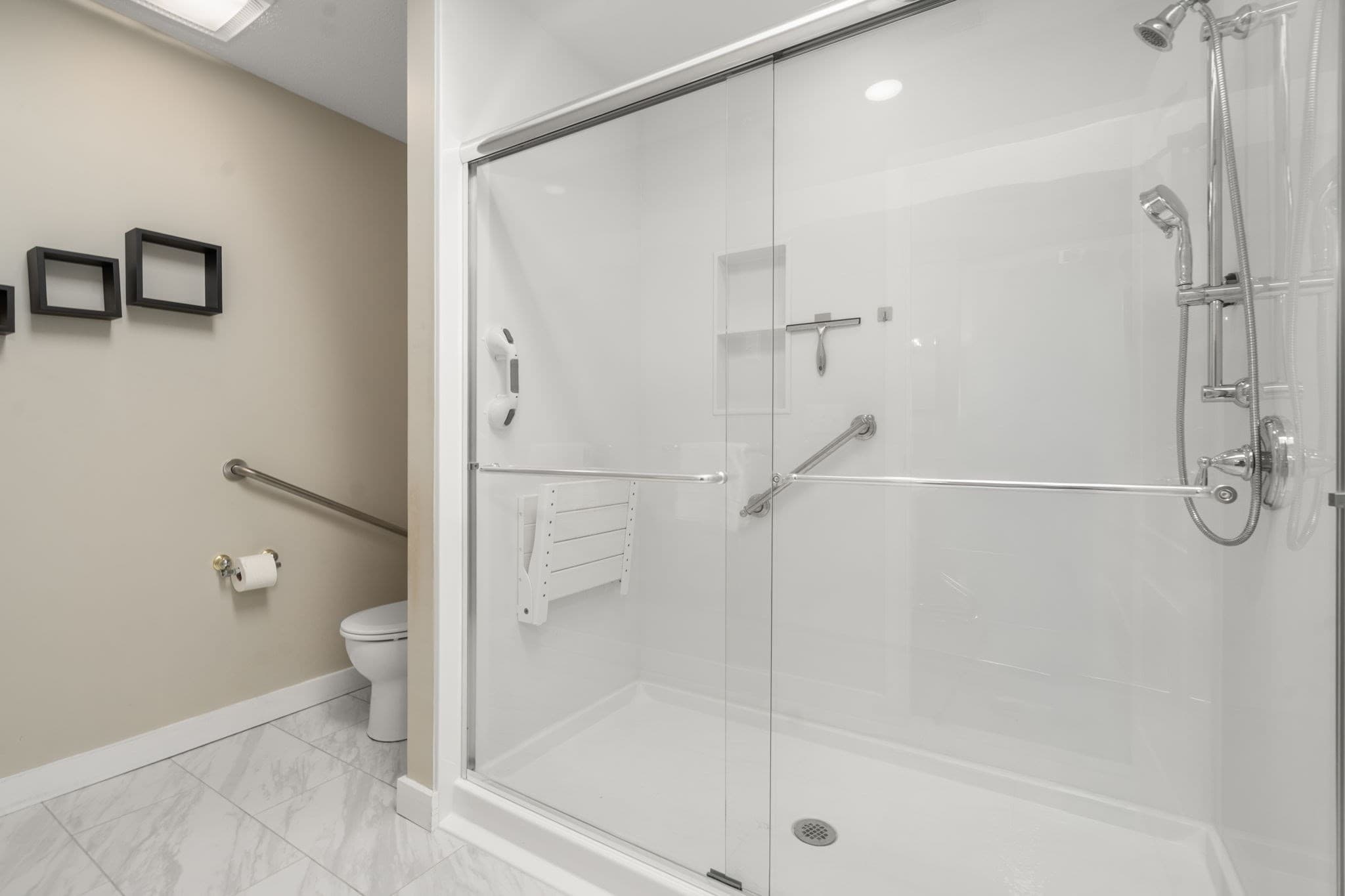 Condominium at 70 Cannon Forge Drive # 70, Foxboro MA 02035, Foxboro, photo 21 of 34