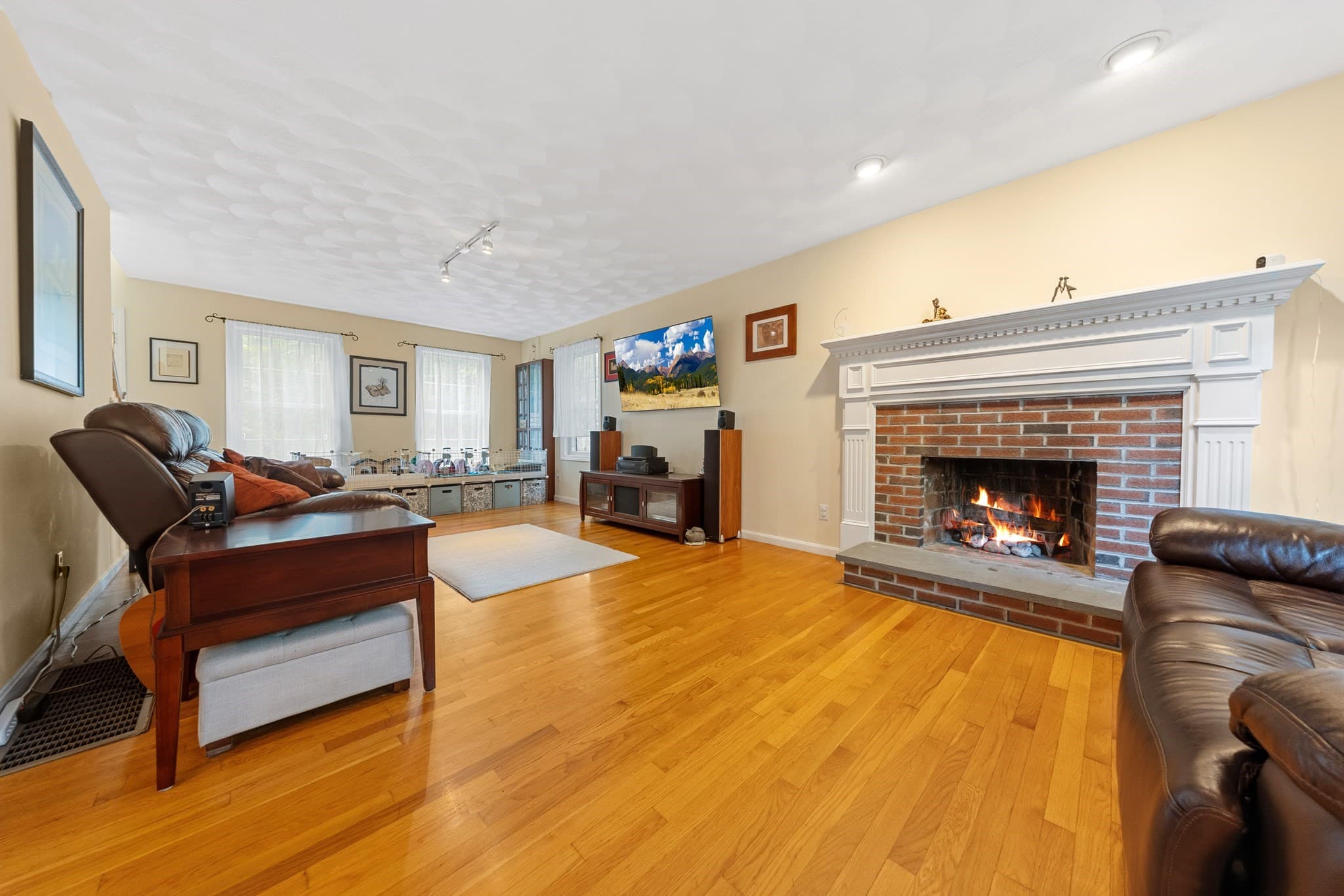 Single Family Residence at 115 Cathedral Drive, Attleboro MA 02703, Attleboro, photo 13 of 38