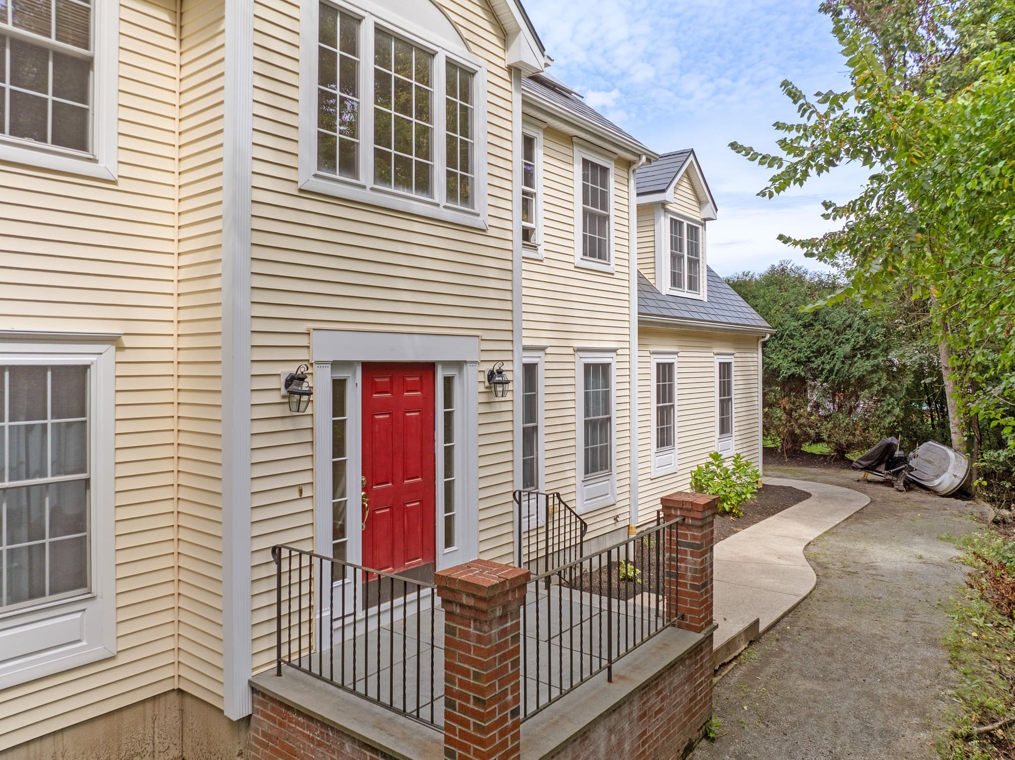 115 Cathedral Drive, Attleboro MA 02703