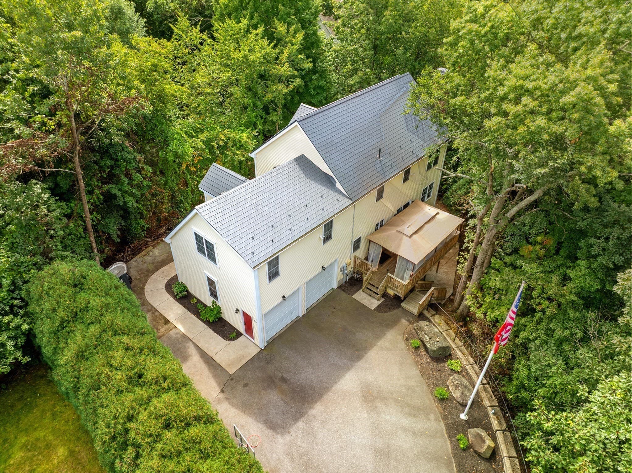 Single Family Residence at 115 Cathedral Drive, Attleboro MA 02703, Attleboro, photo 5 of 38