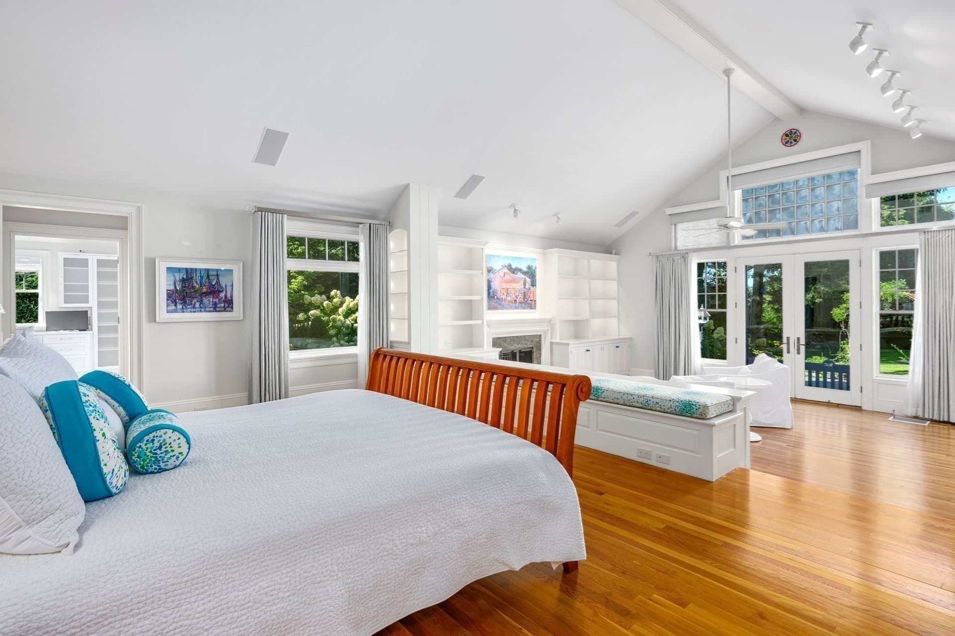 Single Family Residence at 186 Stoney Cove Lane, Barnstable MA 02630, Barnstable, photo 9 of 31