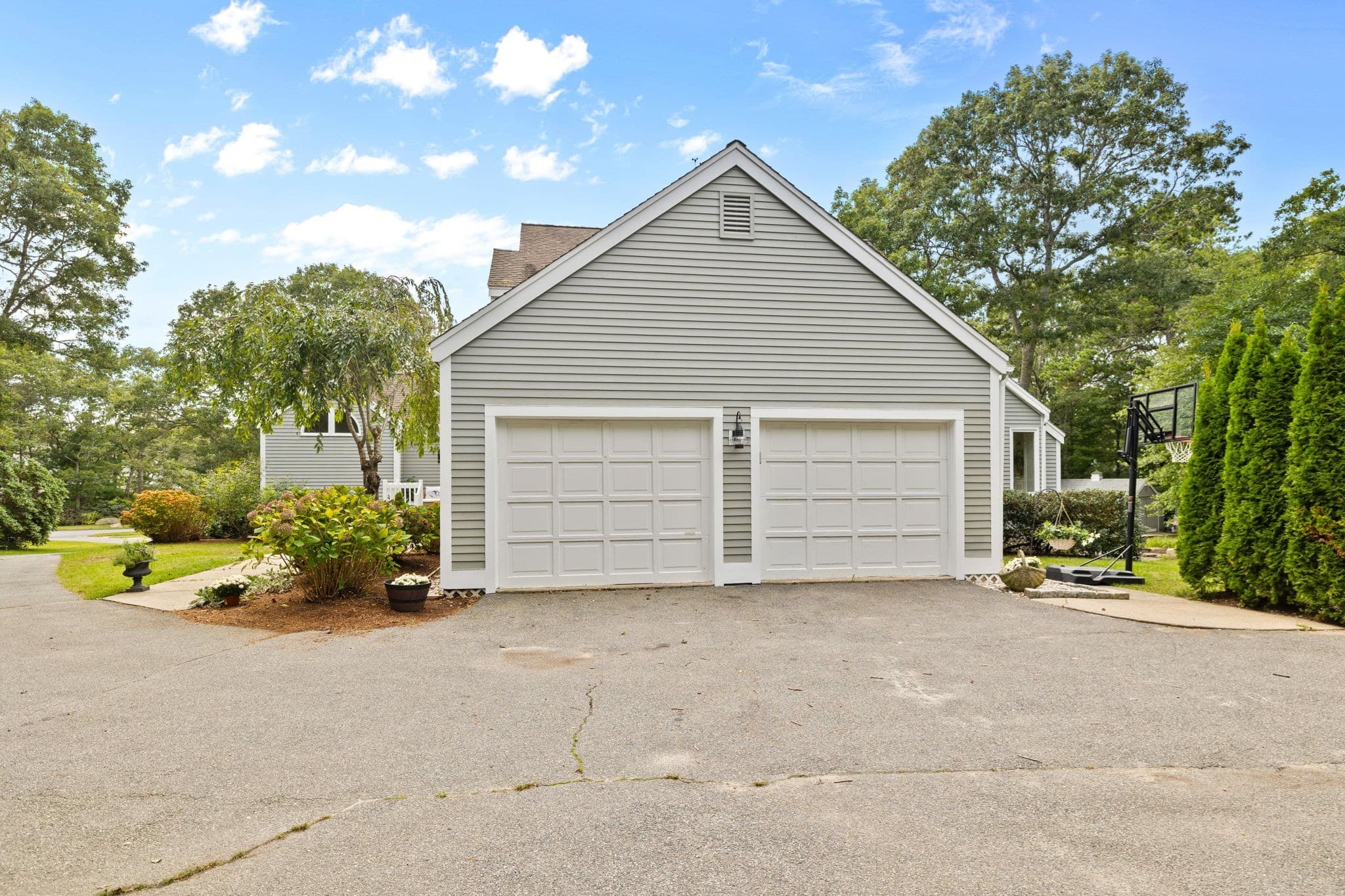 Single Family Residence at 264 Hill And Plain Road, Falmouth MA 02536, Falmouth, photo 3 of 38