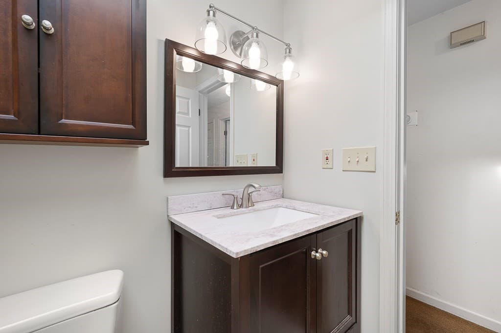 Single Family Residence at 15 Wasilla Dr, Worcester MA 01604, Worcester, photo 12 of 27