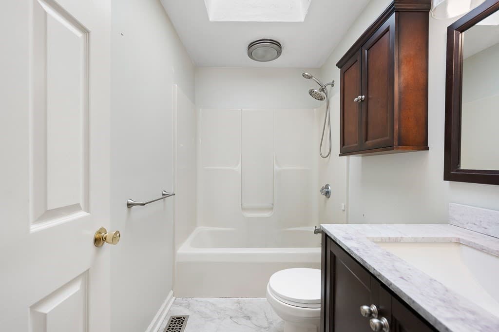 Single Family Residence at 15 Wasilla Dr, Worcester MA 01604, Worcester, photo 11 of 27