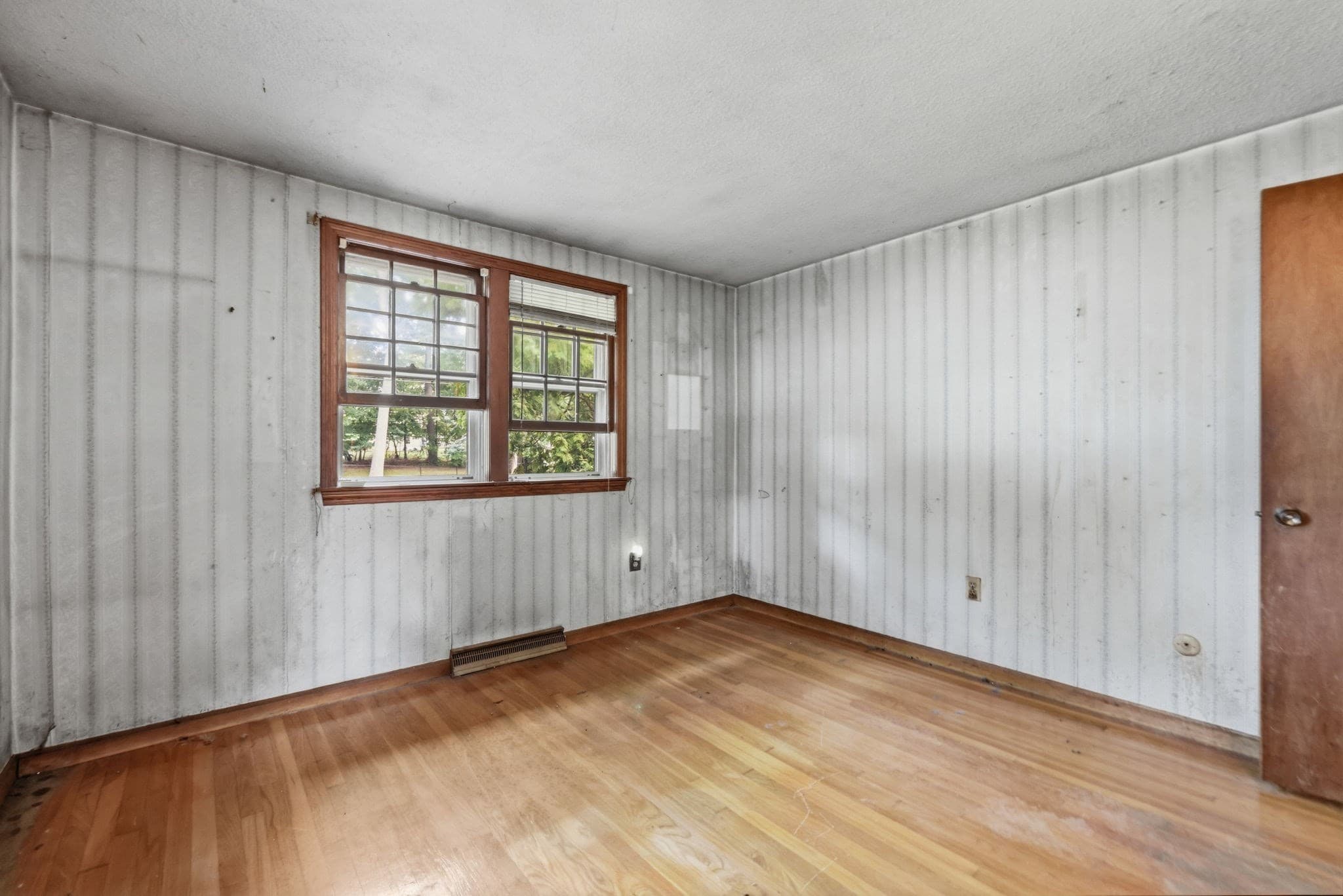 Single Family Residence at 27 Forest Park Ave, Billerica MA 01862, Billerica, photo 20 of 31