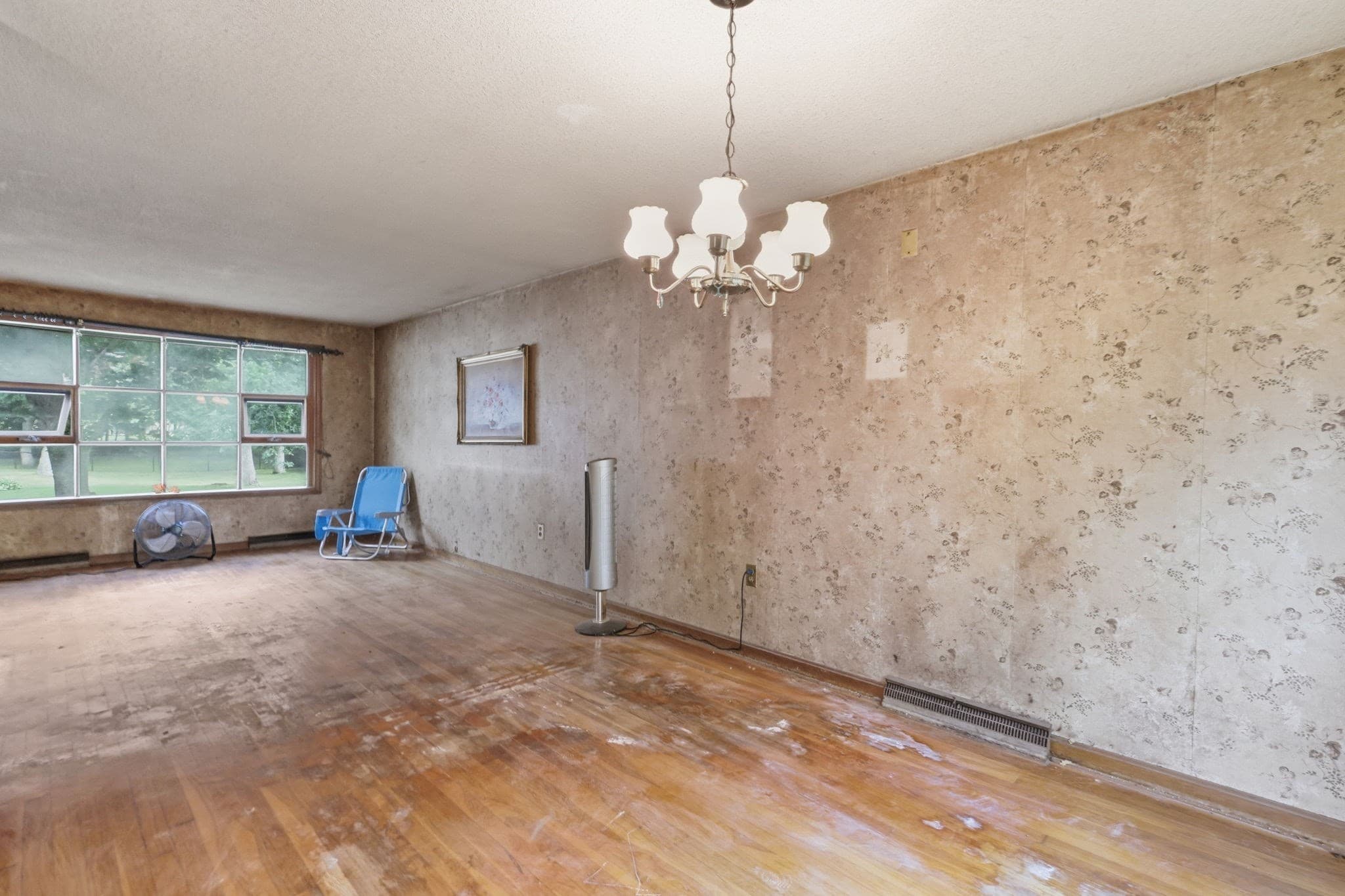 Single Family Residence at 27 Forest Park Ave, Billerica MA 01862, Billerica, photo 9 of 31