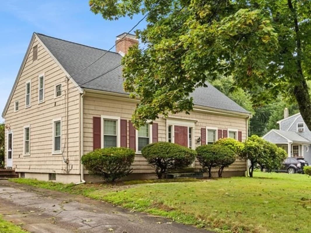 55 Emory St, Brockton MA 02301