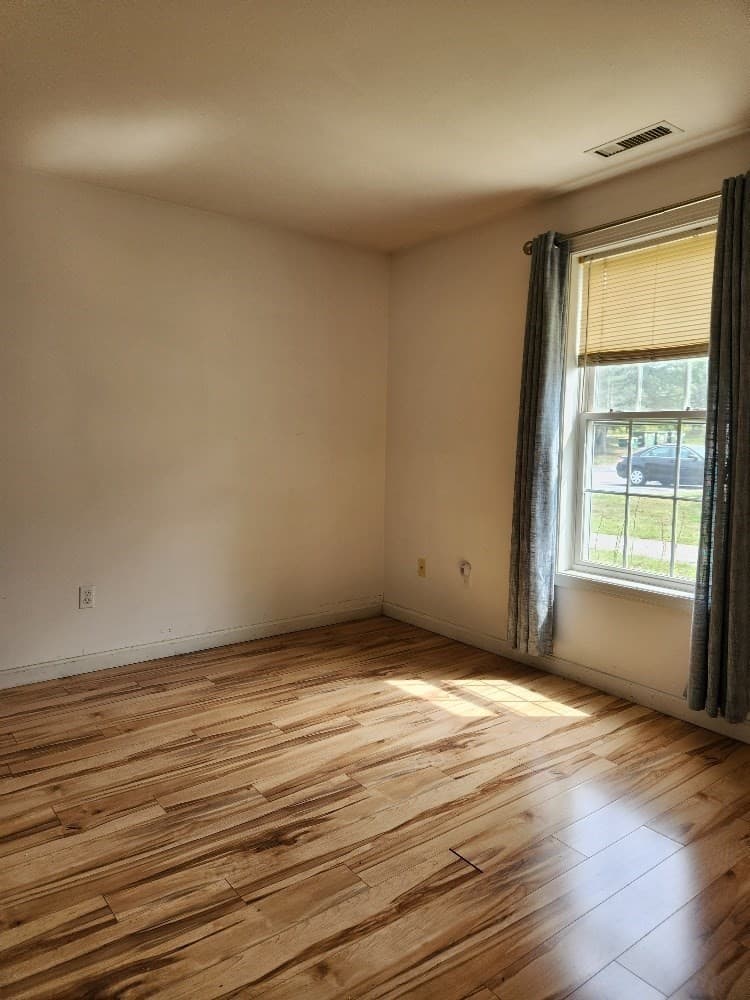 Condominium at 491 Mammoth Rd # 9, Londonderry NH 03053, Londonderry, photo 17 of 22