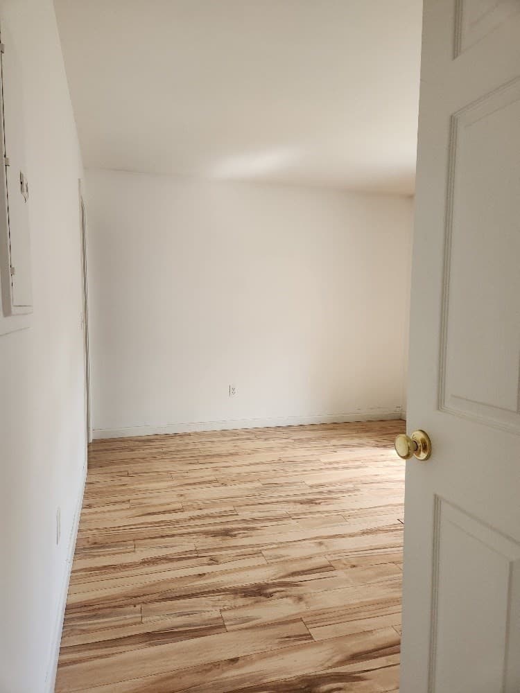 Condominium at 491 Mammoth Rd # 9, Londonderry NH 03053, Londonderry, photo 16 of 22